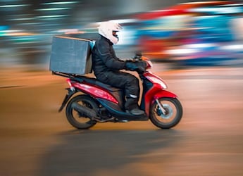 How A Cake Complaint Led To Rs 5,000 Crore Fine For Chinese Food Delivery Platforms