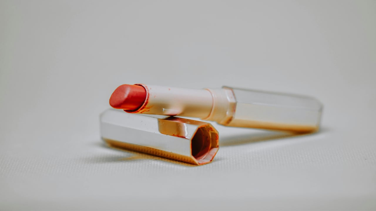 Why Matte Lipsticks Crack By Noon And How To Make Them Last All Day