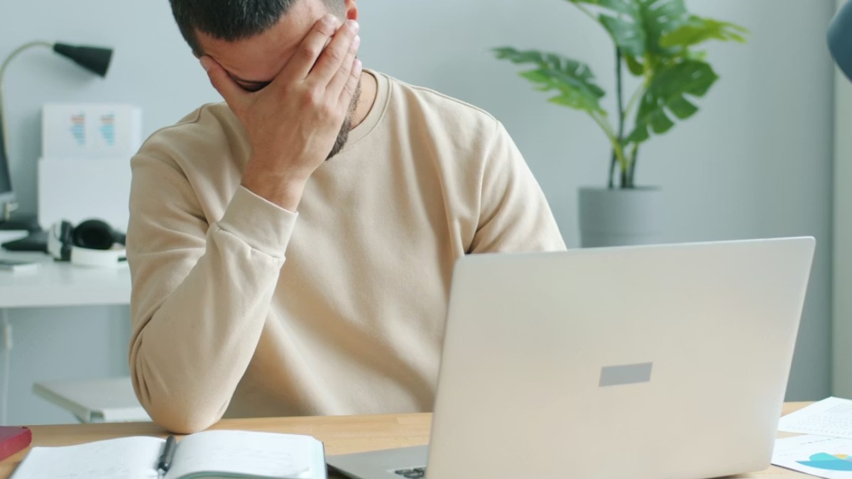 क्या AI आपको गलत बातों पर यकीन दिला रहा है? ये नई रिसर्च आपके होश उड़ा देगी!