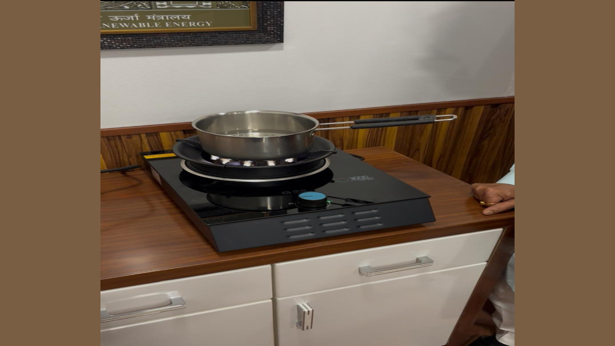 न LPG चाहिए, न PNG! बिजली से चलने वाला गैस जैसा चूल्हा हो रहा वायरल