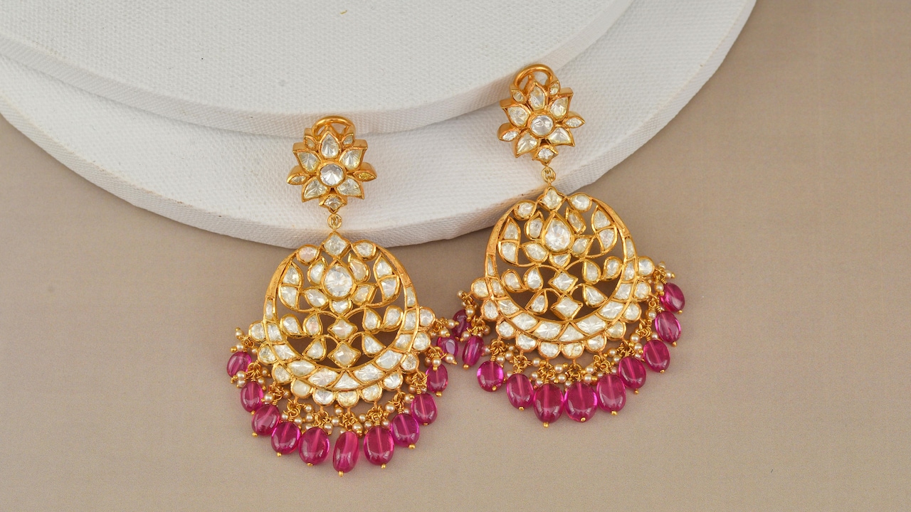 Why Your Earrings Do Not Suit You: It Is Not the Design, It Is The Length
