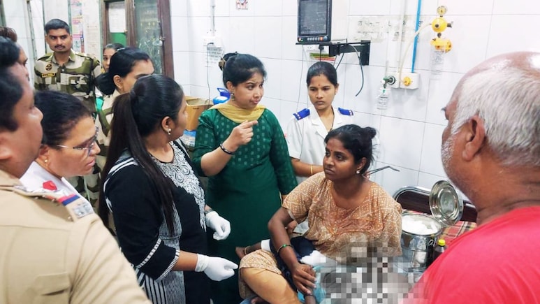 Kalyan News : बापाने अडीच वर्षांच्या चिमुरडीचा गळा चिरला, रुग्णालयाकडून दुर्लक्ष; पीडित आईचं आक्रंदन