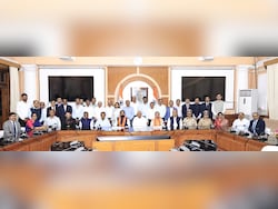 Live Updates - Nitish Kumar Chairs His Last Bihar Cabinet Meeting, Set To Resign