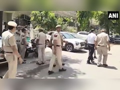 दिल्ली में IRS अधिकारी की बेटी की मोबाइल चार्जर की तार से गला घोंटकर हत्या, नौकर पर शक