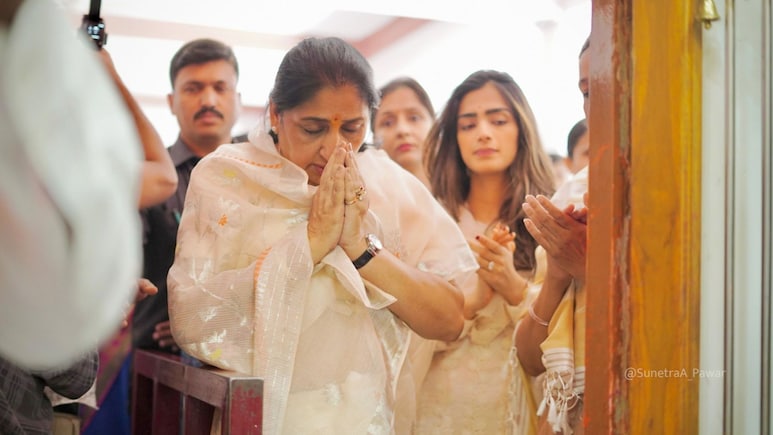 बारामतीत सुनेत्रा पवारांविरोधात 22 जणांची फौज; कुणाकडे 'बॅट' तर कुणाकडं 'प्रेशर कुकर', वाचा सर्वांची नावं