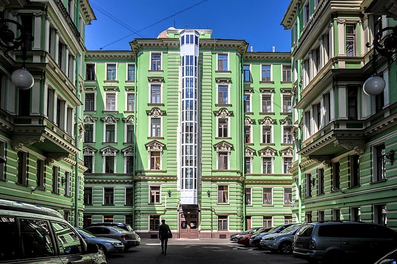Courtyard of the Ratkov-Rozhnov Apartment Building. Photo: Saint-petersburg