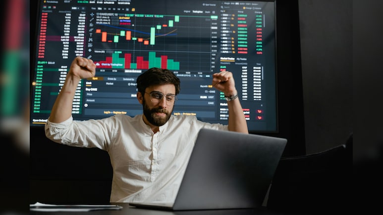 सफल लोगों में होती हैं ये 6 आदतें, क्&zwj;या आप में हैं? आज ही अपना लीजिए इन्&zwj;हें