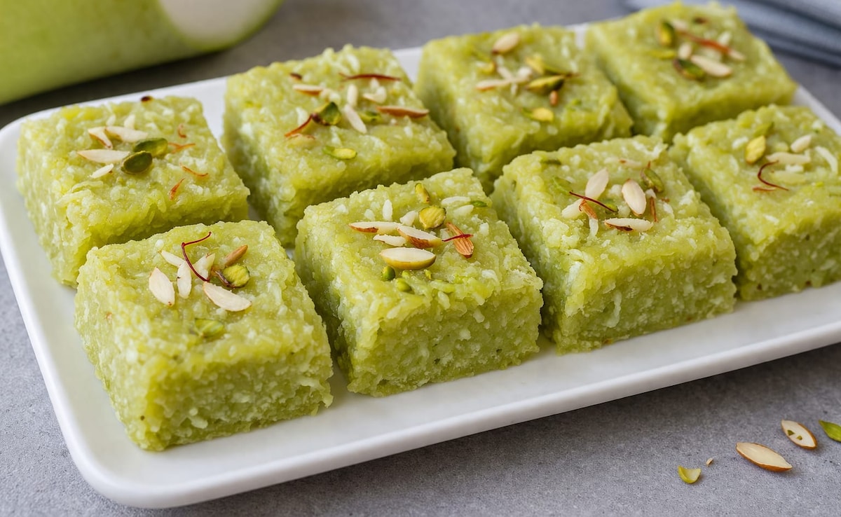 घर पर बनाएं बाजार जैसी लौकी की बर्फी, जानिए आसान स्टेप-बाय-स्टेप रेसिपी