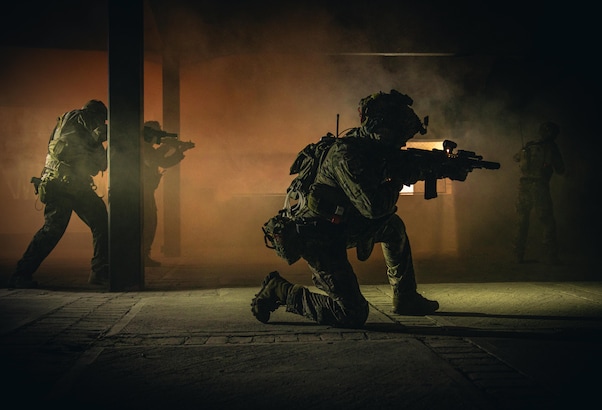 कैसे बनते हैं ब्&zwj;लैक कमांडो, होती है सबसे टफ ट्रेनिंग, जाबांजी का कोई मुकाबला नहीं