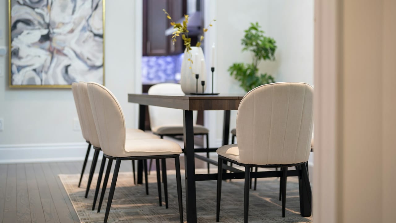Stylish dining table chairs that support long hours of sitting