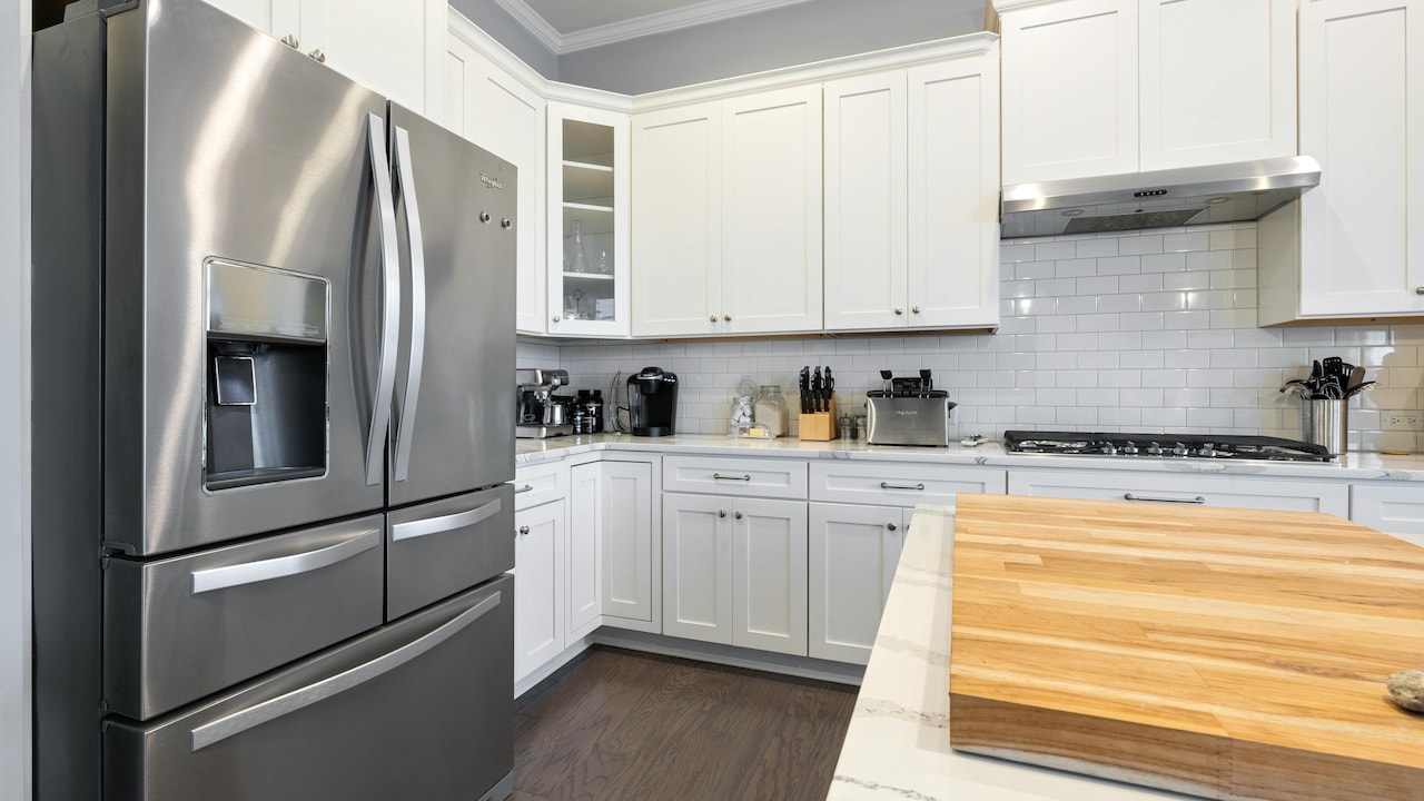 How To Pick Double-Door Fridges For Homes That Cook Daily