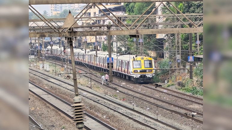 Mumbai Local Train Derailment: Empty EMU Rake Derails At Dombivli Station; Services Affected