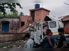 मधेपुरा में खौफनाक मंजर! तेज रफ्तार ट्रक स्कूल में घुसा, एक की मौके पर मौत