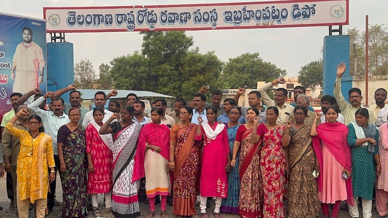 Driver, Who Set Himself Ablaze During Telangana Transport Body Strike, Dies