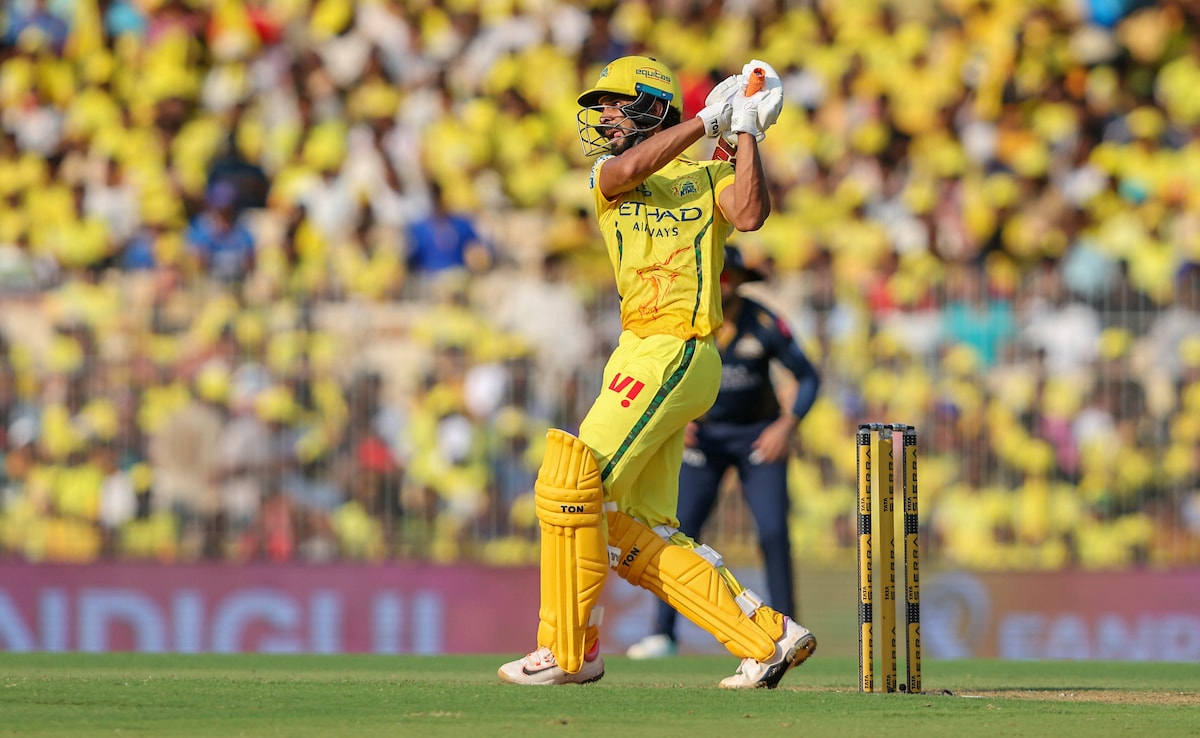 CSK vs GT LIVE Score, IPL 2026: 6, 6 - Ruturaj Gaikwad Breaks Shackles After Injury Scare; 4-Down CSK In Trouble
