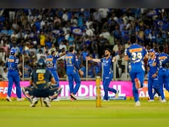 IPL 2026 Points Table: मुंबई ने मचाई प्वॉइंट्स टेबल में खलबली, बिगाड़ा CSK, KKR का गणित , ऐसा है पूरा समीकरण