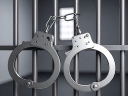 जम्मू कश्मीर में छात्रा उत्पीड़न पर भड़का गुस्सा, प्रदर्शन में तोड़फोड़; पुलिस ने 5 और उपद्रवियों को दबोचा