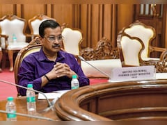 झाड़ू से 'जुगाड़' तक: आम आदमी पार्टी की कहानी या एक लंबा राजनीतिक नाटक?