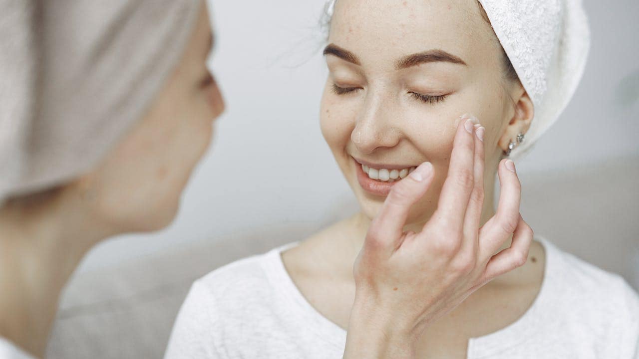 What Is A Retinol Night Cream And Why Is It Everywhere Right Now