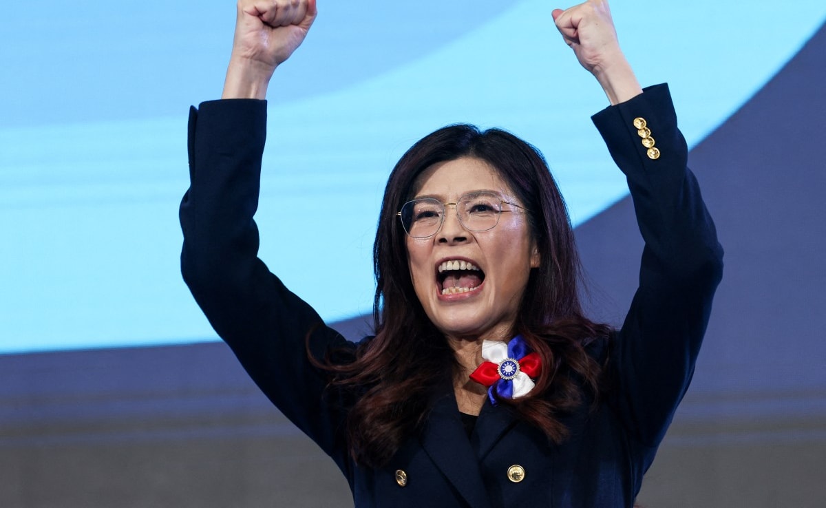 Taiwan Opposition Leader Lands In China, Calls Visit A 'Journey To Peace'