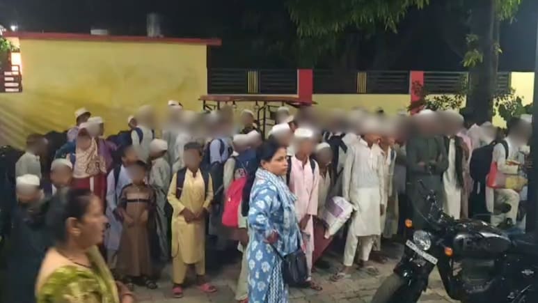 बिहार से लातूर जा रहे 167 बच्चों को पटना-पुणे ट्रेन से रेस्क्यू, संदिग्ध ट्रैफिकिंग को लेकर पूछताछ जारी