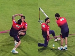 Virat Kohli Pulls Out Famous "<i>Naagin Dance</i>" Celebration; Leaves RCB Teammate, Fans In Splits