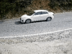 उत्तराखंड एक्सीडेंट: पहाड़ों में कार-बस की टक्कर, CCTV में कैद खौफनाक VIDEO