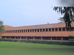 DU के रामजस कॉलेज और मिरांडा कॉलेज को कराया गया खाली, पूरे कैंपस की हो रही तलाशी