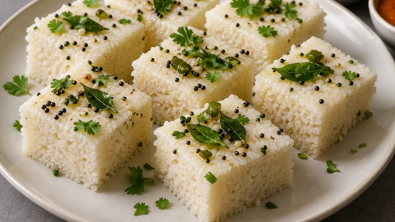 कच्चे चावल से बनाएं सुपर सॉफ्ट ढोकला, नाश्ते में मिलेगा हल्का और स्पंजी स्वाद