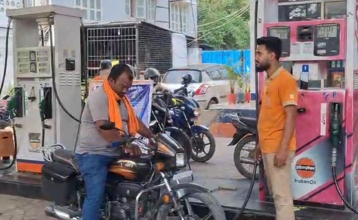 ब‍िहार: अब बोतल-कैन में नहीं म‍िलेगा पेट्रोल-डीजल, DM ने पेट्रोल पंप संचालकों को द‍िए न‍िर्देश