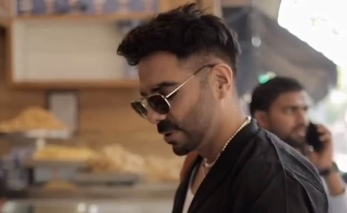 सिर्फ एक समोसे के लिए इस एक्टर ने किया दिल्ली से आगरा का सफर