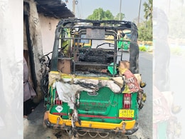 पटना: मायके में रह रही थी पत्नी, दामाद ने ससुराल में घुसकर की मारपीट और बाइक-ऑटो फूंका