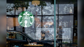 Starbucks' US Rebound Shows Turnaround Plans Are Resonating