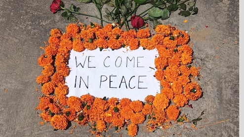 LSR Students Allege Parents Called After Peaceful Protest With Flowers