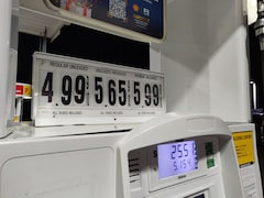 Iran War Pinches US Households: Gas Prices Hit 4-Year High Under Hormuz Deadlock