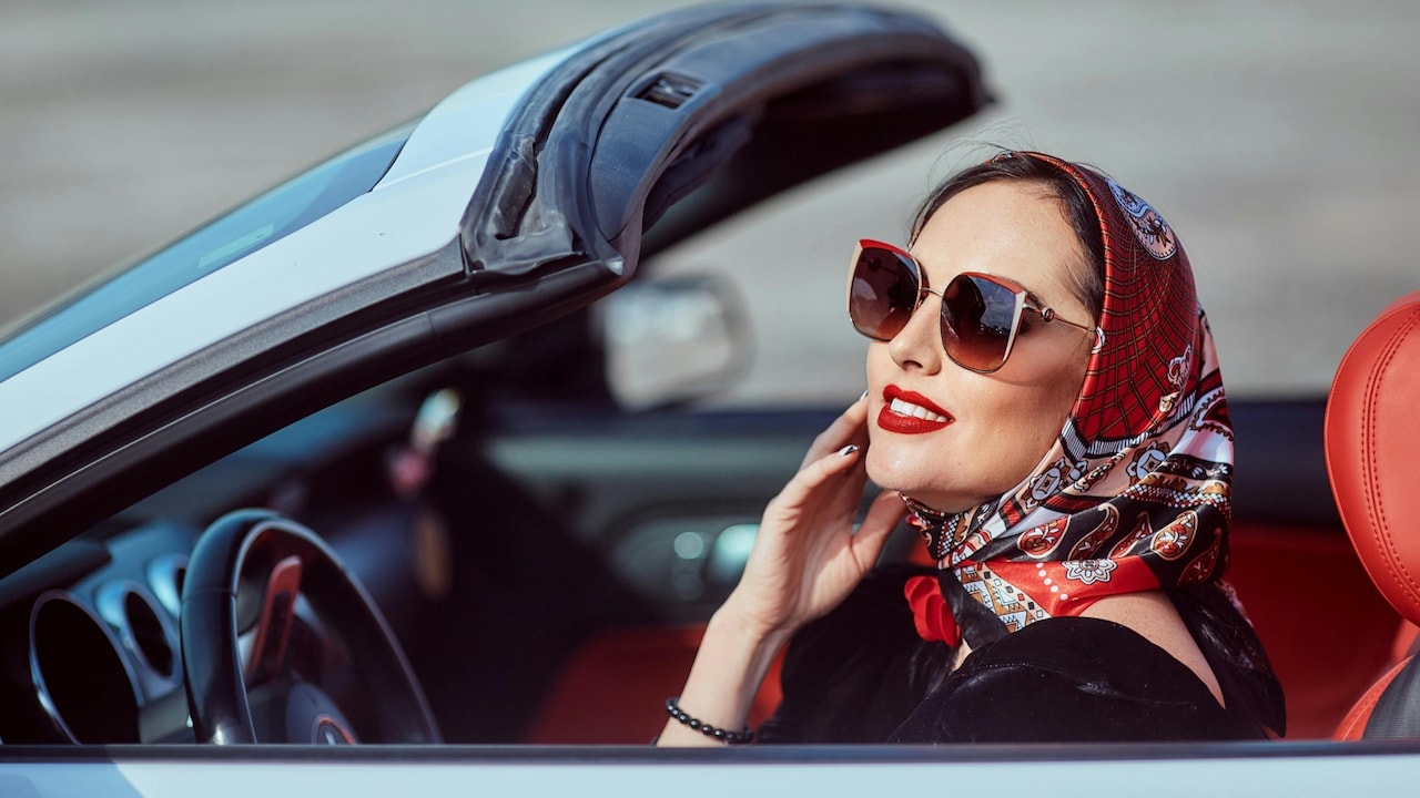 Top 5 Silk Scarves for Women for Summer Multi-Use Styling Under ₹800