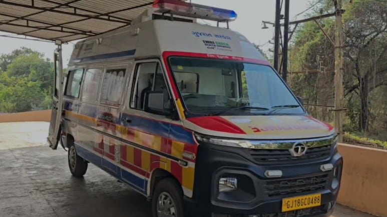 गुजरात के वलसाड में बड़ा सड़क हादसा, 6 की मौत, कई गंभीर रूप से घायल