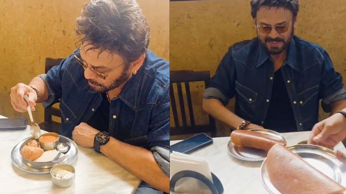 Actor Venkatesh Daggubati Enjoys Masala Dosa At Bengaluru's Vidyarthi Bhavan