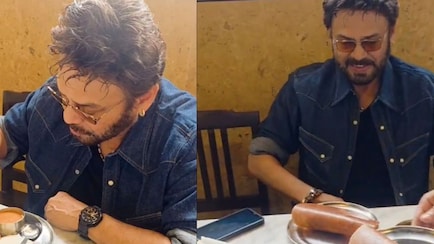Actor Venkatesh Daggubati Enjoys Masala Dosa At Bengaluru's Vidyarthi Bhavan