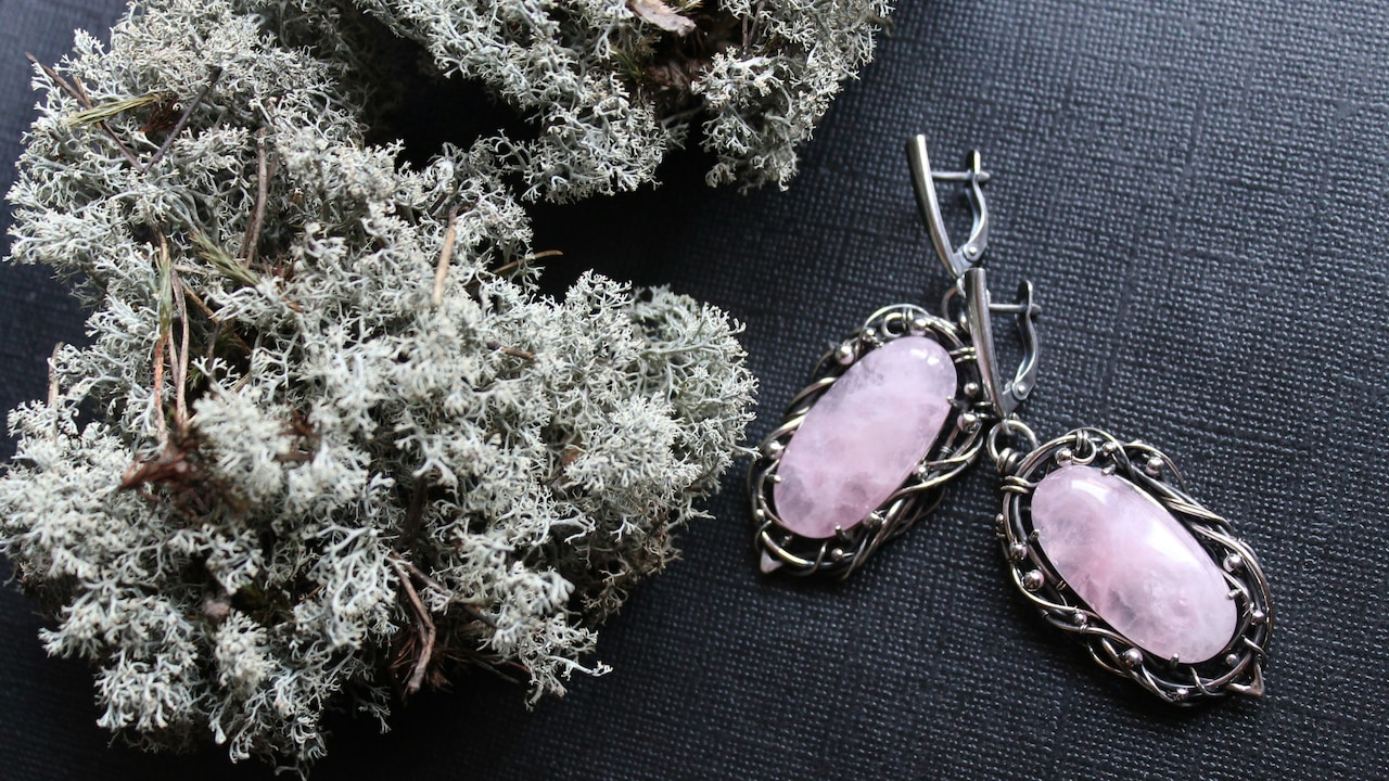 Why Cheap Earrings Leave Green Marks On Skin And How To Prevent It