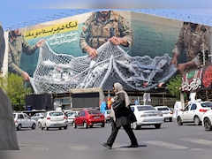 How A Secret Smuggling Ring Is Supplying Internet To Blacked-Out Iran
