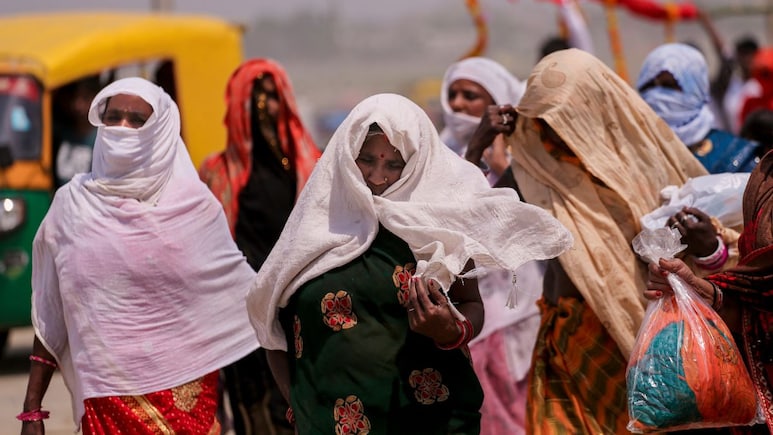 गर्मी का अटैक... कई जगह पारा 45&deg;C के पार, महाराष्ट्र में 7 मौतें; कहां-कहां बरस रहे आसमान से आग के गोले