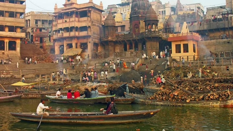 काशी का जल घर लाना चाहिए या नहीं? जानिए कारण और मान्यता