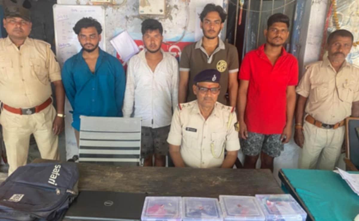 बिहार में पाकिस्तान से साइबर फ्रॉड, ठगी का मिलता था कमीशन... गिरोह के 4 शातिर गिरफ्तार