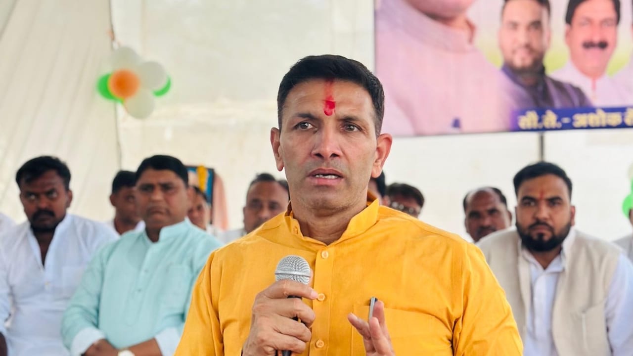 पार्टी के निर्देश के बाद भी विरोध के लिए मैदान में नहीं उतरे, अब कांग्रेस ने  NSUI के 22 जिला अध्यक्षों को थमाया नोटिस