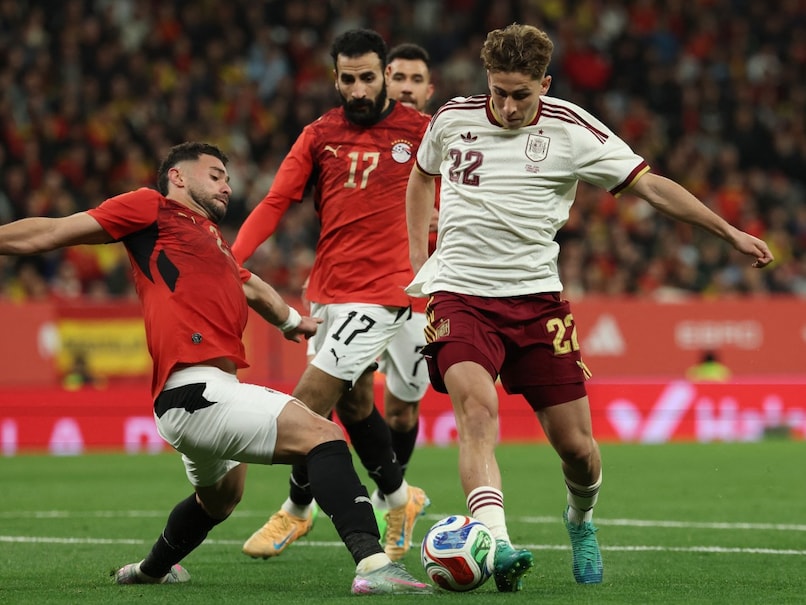 Offensive Chants From Crowd Mar Spain's Goalless Draw Against Mohamed Salah-Less Egypt