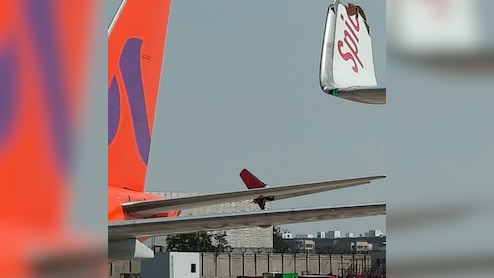 दिल्ली एयरपोर्ट पर अकासा एयर और स्पाइसजेट के विमान के विंग्स आपस में टकराए