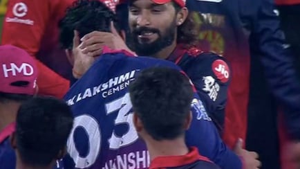 RCB Skipper Grabs Sooryavanshi By The Neck In Playful Banter - Video Is Viral