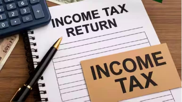 नौकरी छोड़ने के बाद मिला सैलरी का बकाया? मत कर देना ये गलती, इस फॉर्म को जरूर भरें, नहीं तो पछताना पड़ेगा