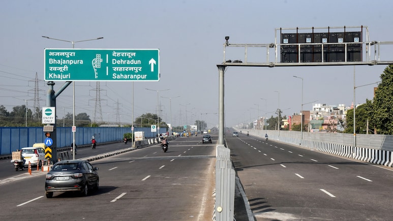 दिल्ली-देहरादून एक्सप्रेसवे कुछ समय के लिए बंद, विकास मार्ग और अक्षरधाम से जाने वाले यात्री ध्यान दें